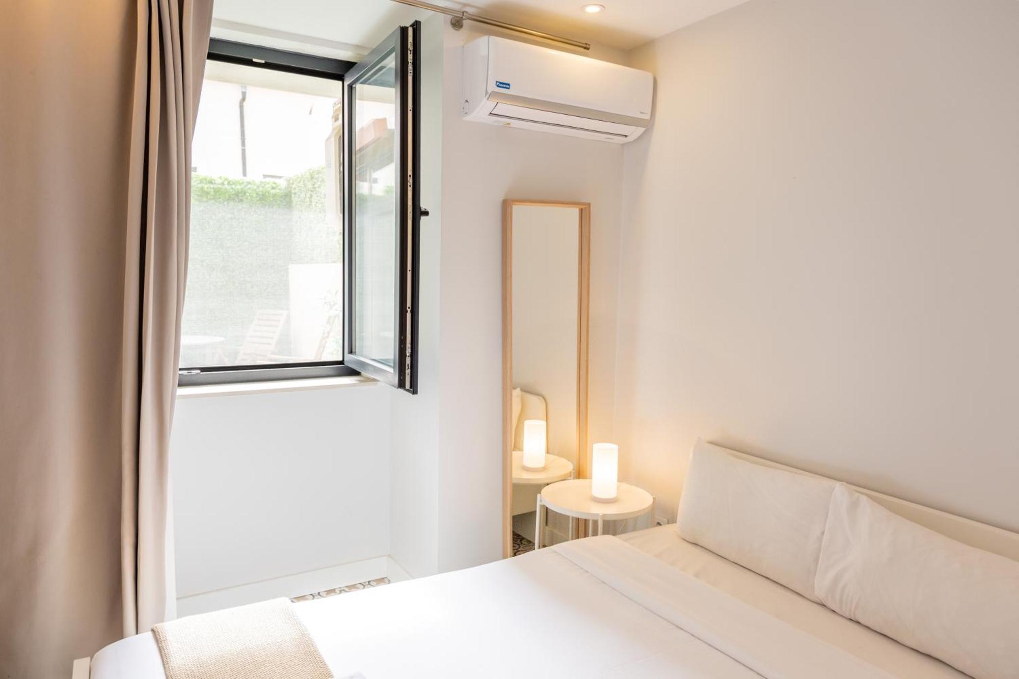 Lapa Charm Apartments With Patio Lisbon Exterior photo